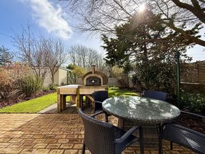 Photo 25- click for photo gallery